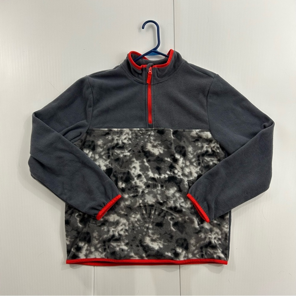 180. Wonder Nation Gray and Black Zip-Up Sweater with Red Trim (Boys XXL)‎